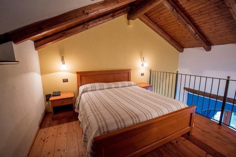 Ristorante Albergo Da Maurizio Cravanzana Ngoại thất bức ảnh