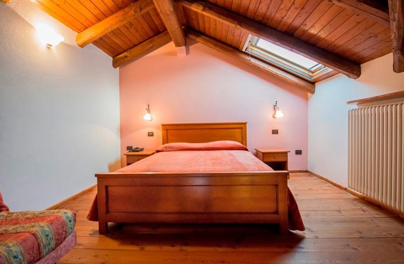Ristorante Albergo Da Maurizio Cravanzana Ngoại thất bức ảnh