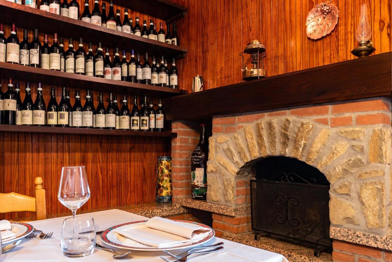 Ristorante Albergo Da Maurizio Cravanzana Ngoại thất bức ảnh