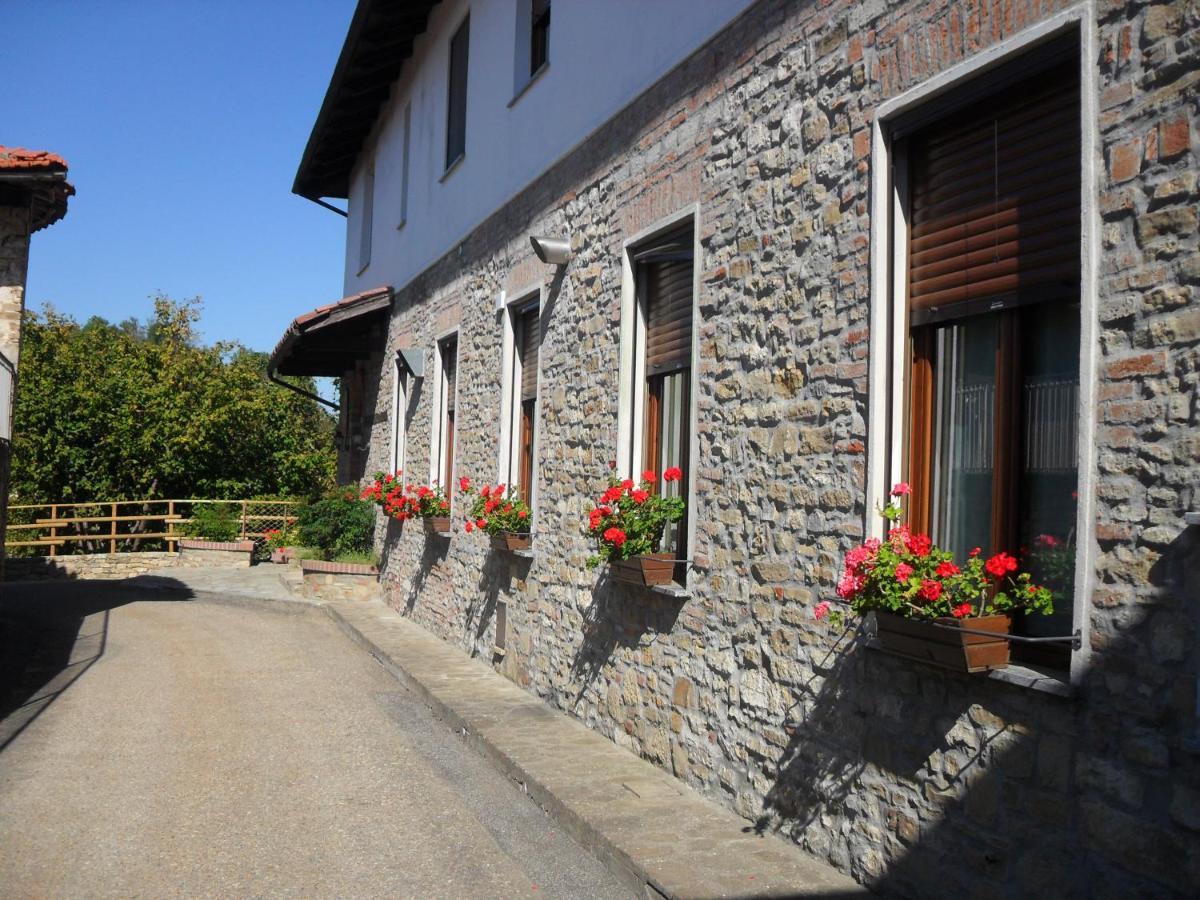 Ristorante Albergo Da Maurizio Cravanzana Ngoại thất bức ảnh
